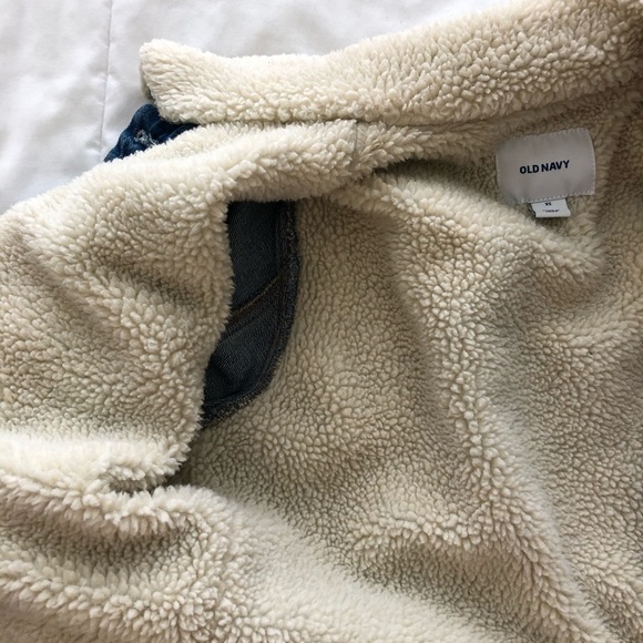 Old Navy Faux Sherpa Lined & Collar Denim Jacket - Picture 7 of 9